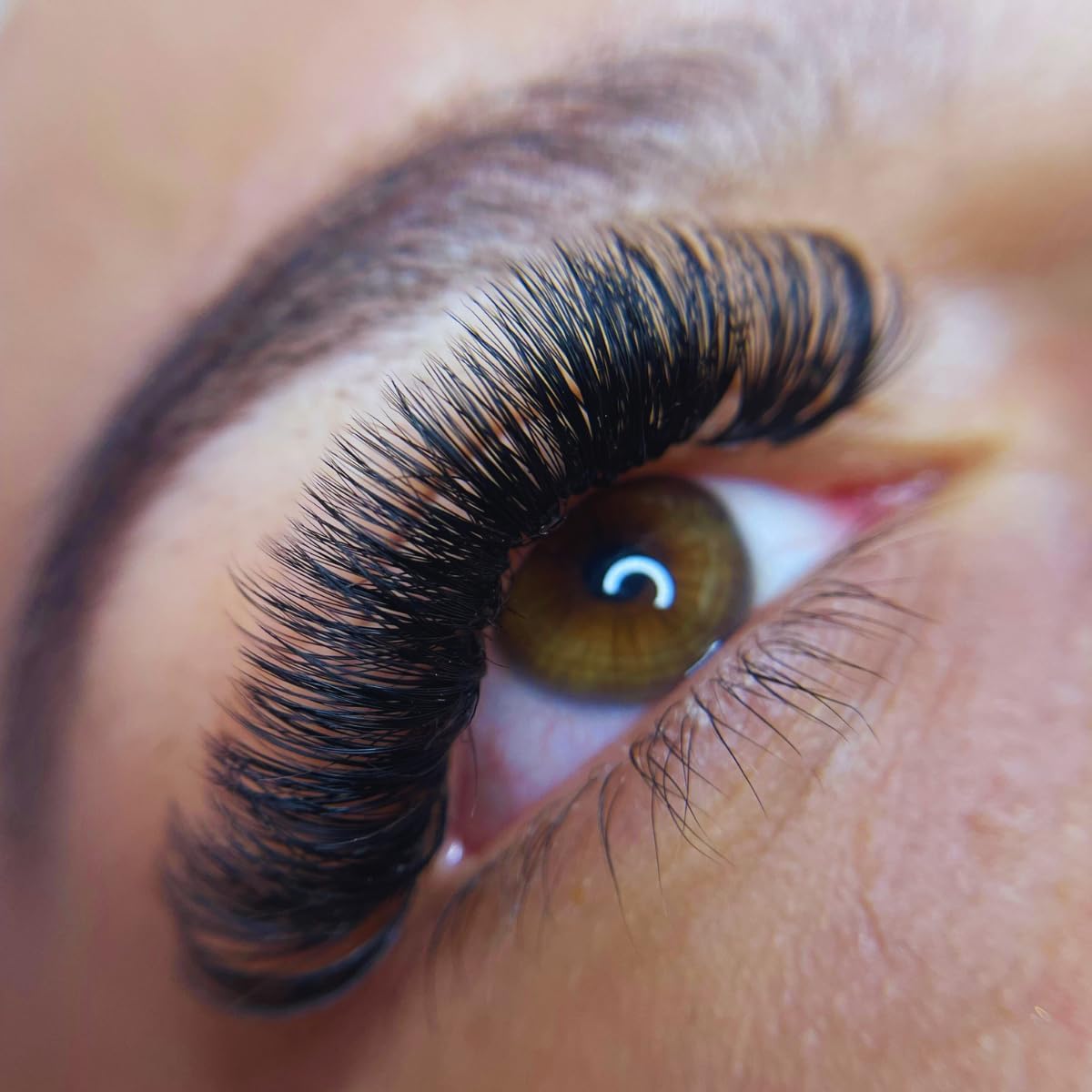 Eyelash Curler, Eyelash Makeup Tool, Creates Eye-Opening & Lifted Lashes, Lash Curler Includes