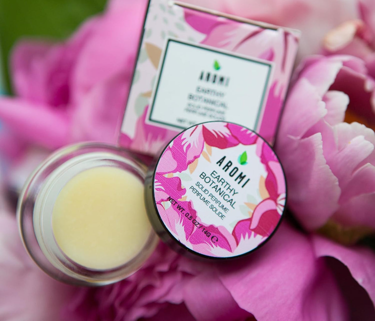 Aromi Solid Perfume | Woodsy, Floral Fragrance, Vegan, Cruelty-free, Travel, Women’s Gift, Apple