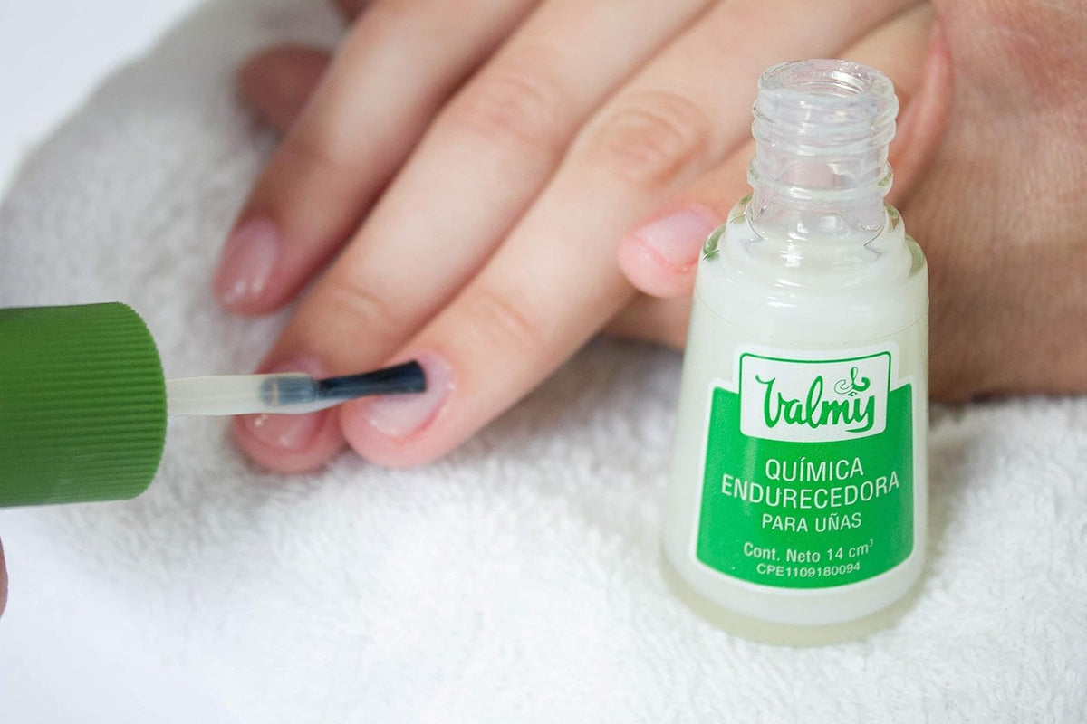 Quimica Endurecedora Nail Hardener - Strengthener and Protective Polish Treatment for Extra Strong