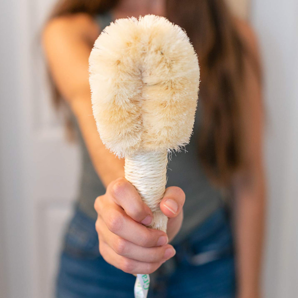 GranNaturals Bath & Shower Dry Skin and Body Sisal Brush | Naturals Fibers to Improve Blood