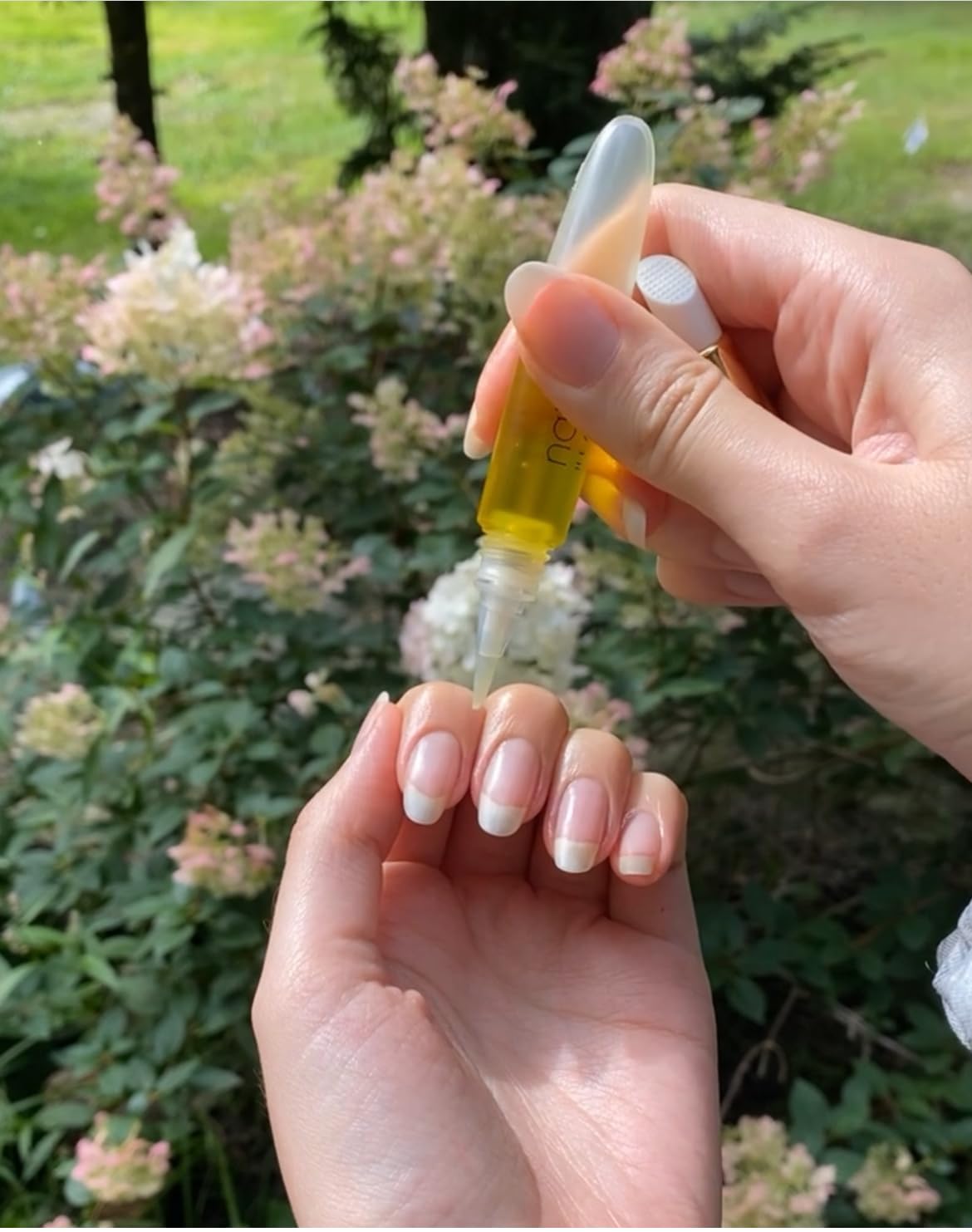 Bliss Kiss Refillable Cuticle Oil Pen for Nails - Empty 8 ml Squeeze Nail Oil Pen with brush