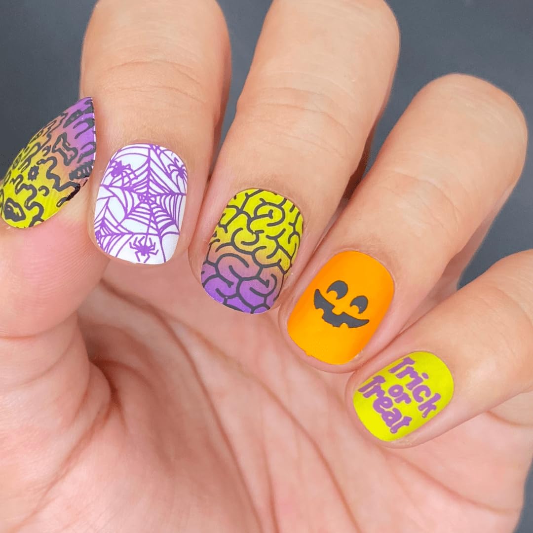 Maniology Halloween Limited Edition Nail Stamping Starter Kit (Plate, Polish, Top Coat, Stamper and