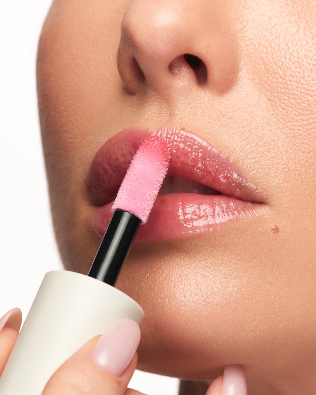 MAKE Beauty Serum Balm Hydrating Lip Oil. Vegan Moisturizing Lip Gloss with Plumping Effect. Lip