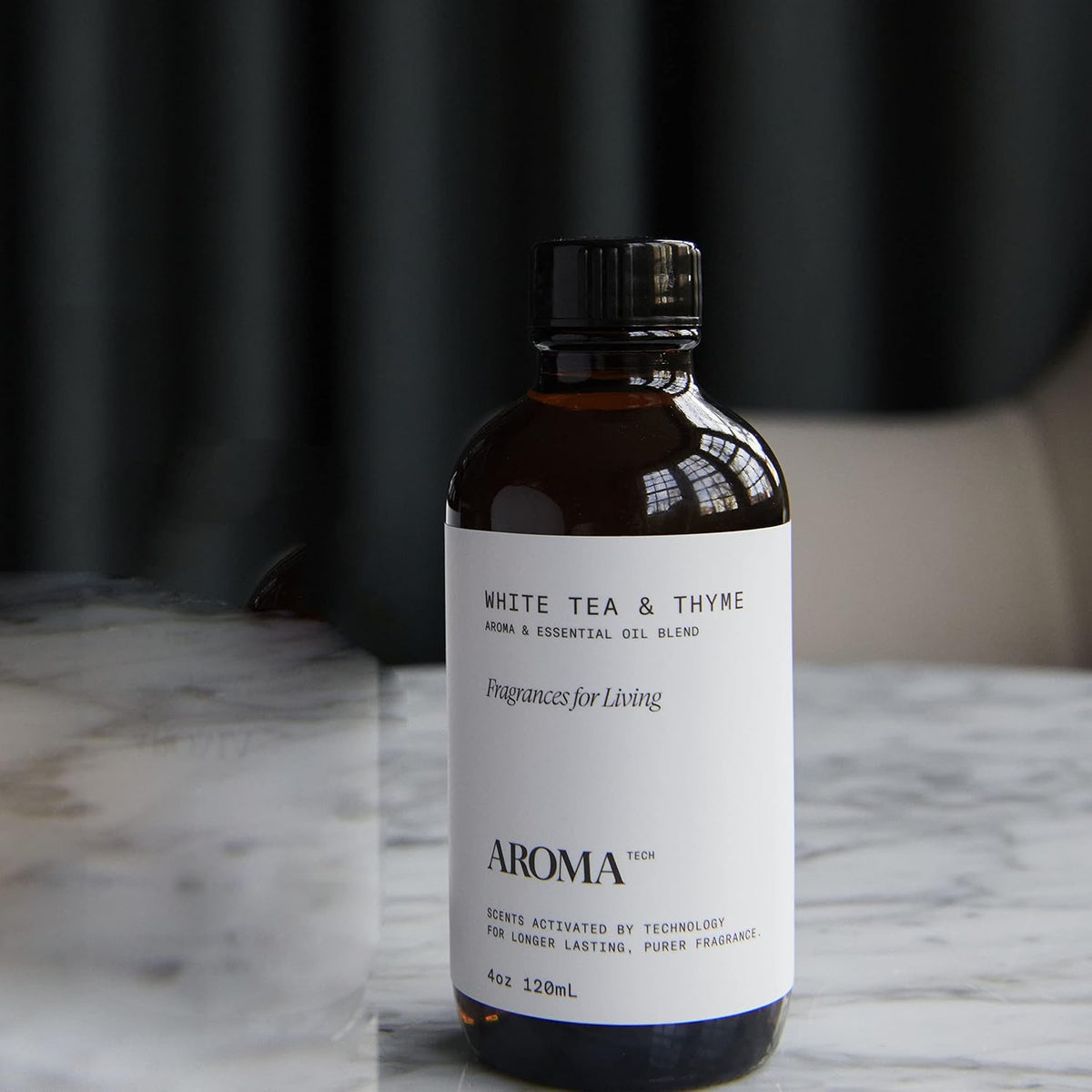AromaTech The Hotel & White Tea & Thyme Set | Aroma Diffuser Essential Oils Blend of Peach, Red