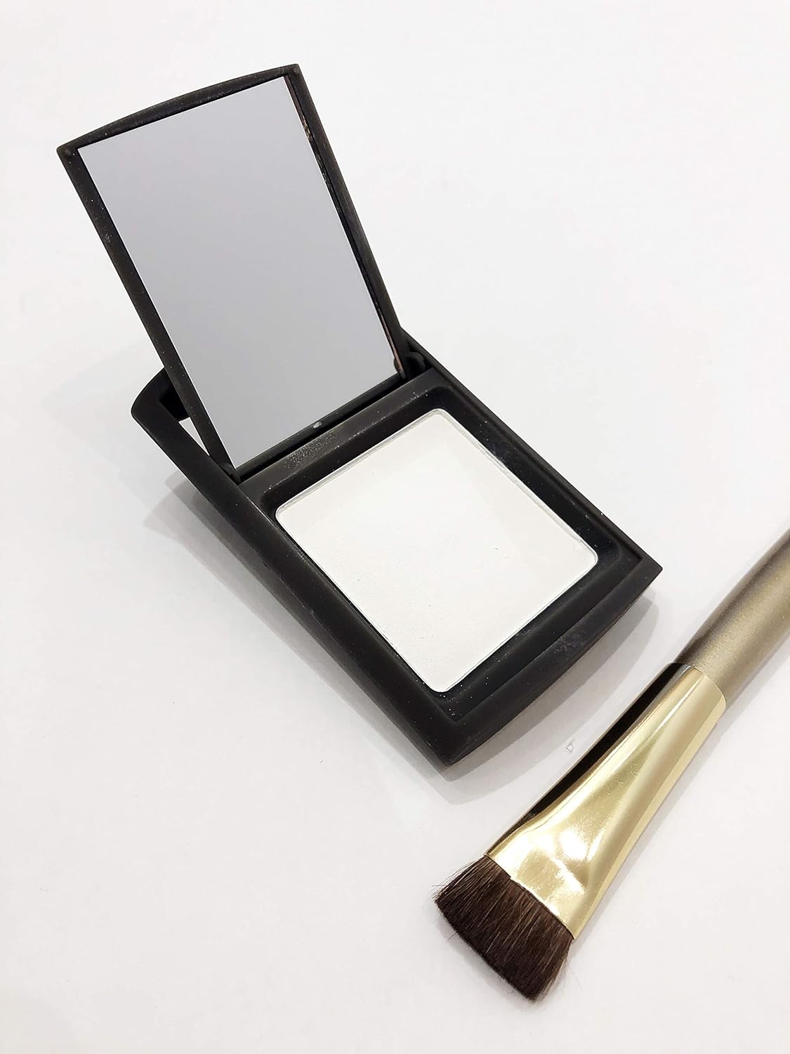 Joan Rivers Great Hair Day Root Touch Up Powder – Fill-in Powder for Thicker, Fuller Looking Hair