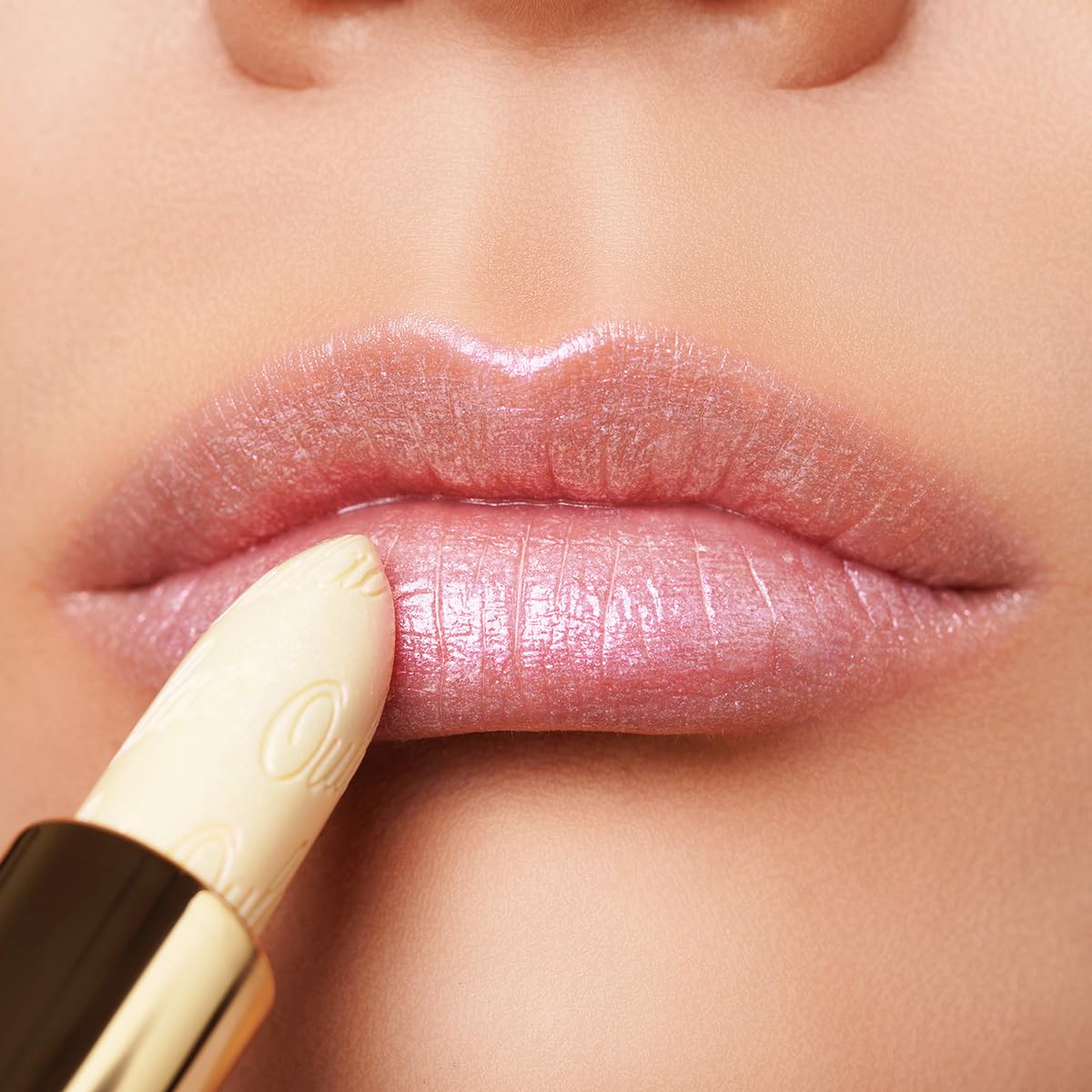 Oulac Glitter Lipstick for Women with Metallic 3D Shine Lightweight Hydrating Formula, High Impact