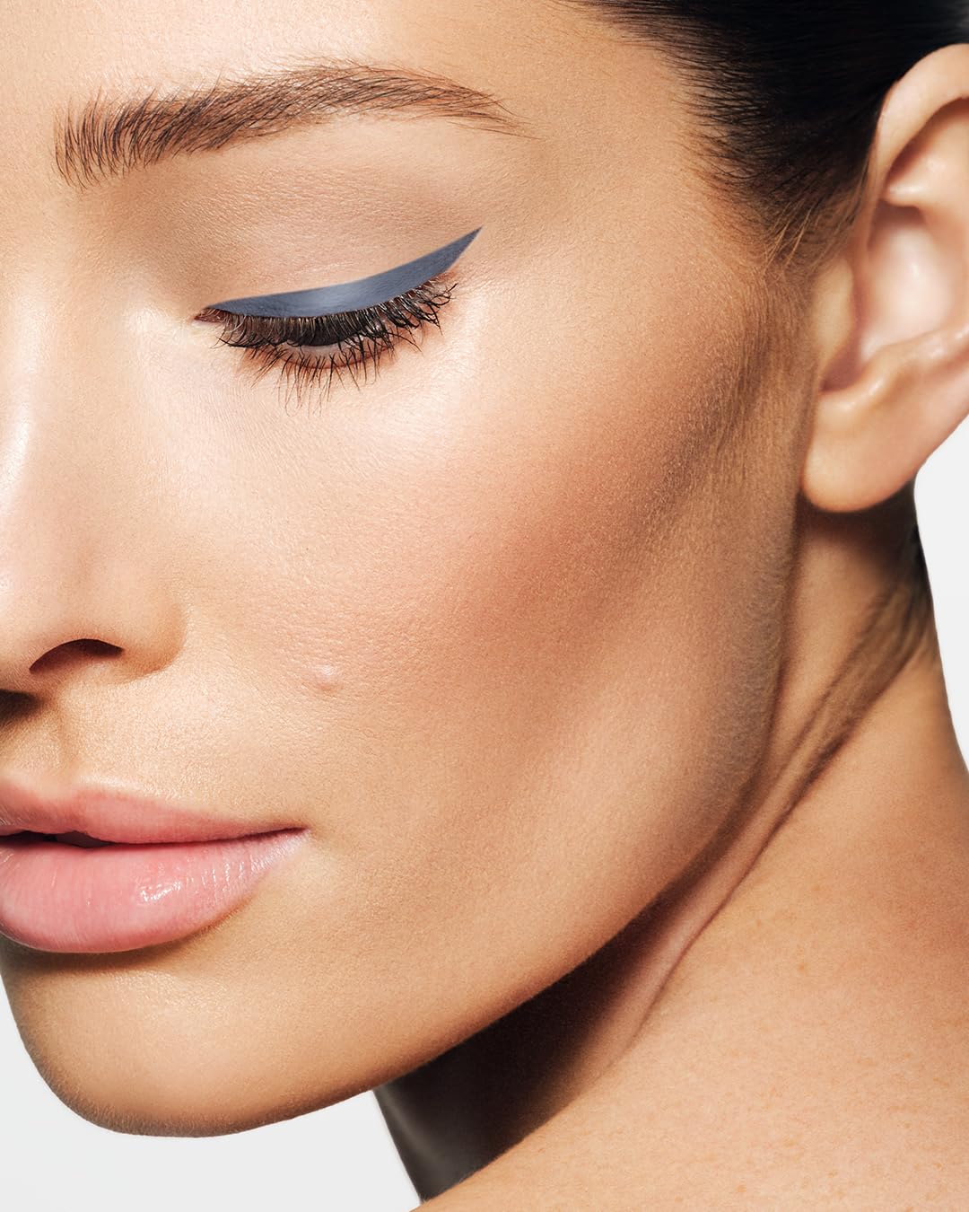 MAKE Beauty Liquid Line Waterproof Liquid Eyeliner Pen. Smudge-Proof Felt Tip for Precise