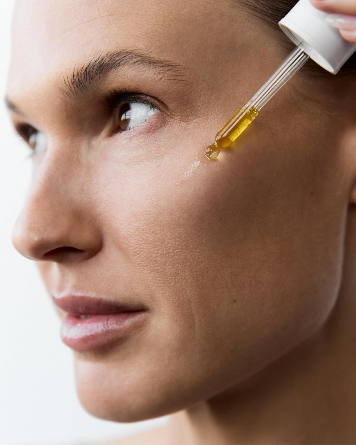 Rewind003 Age-Defying Face Oil, Stimulating and Rehydrating Skin Oil for the Face, Postbiomic Blend