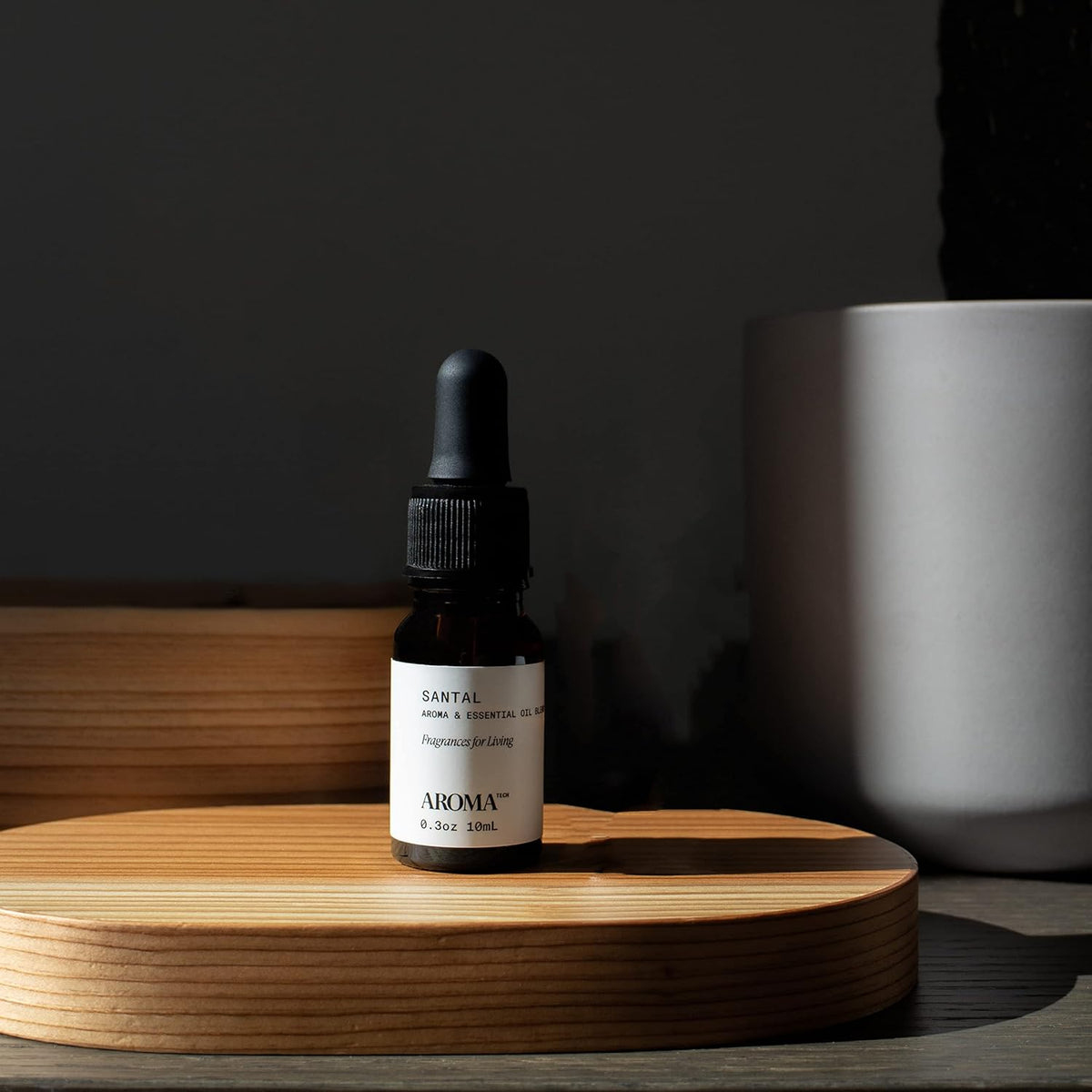 AromaTech Santal & The Hotel Set | Gift Set of Aroma Diffuser Essential Oils Blend of Santal