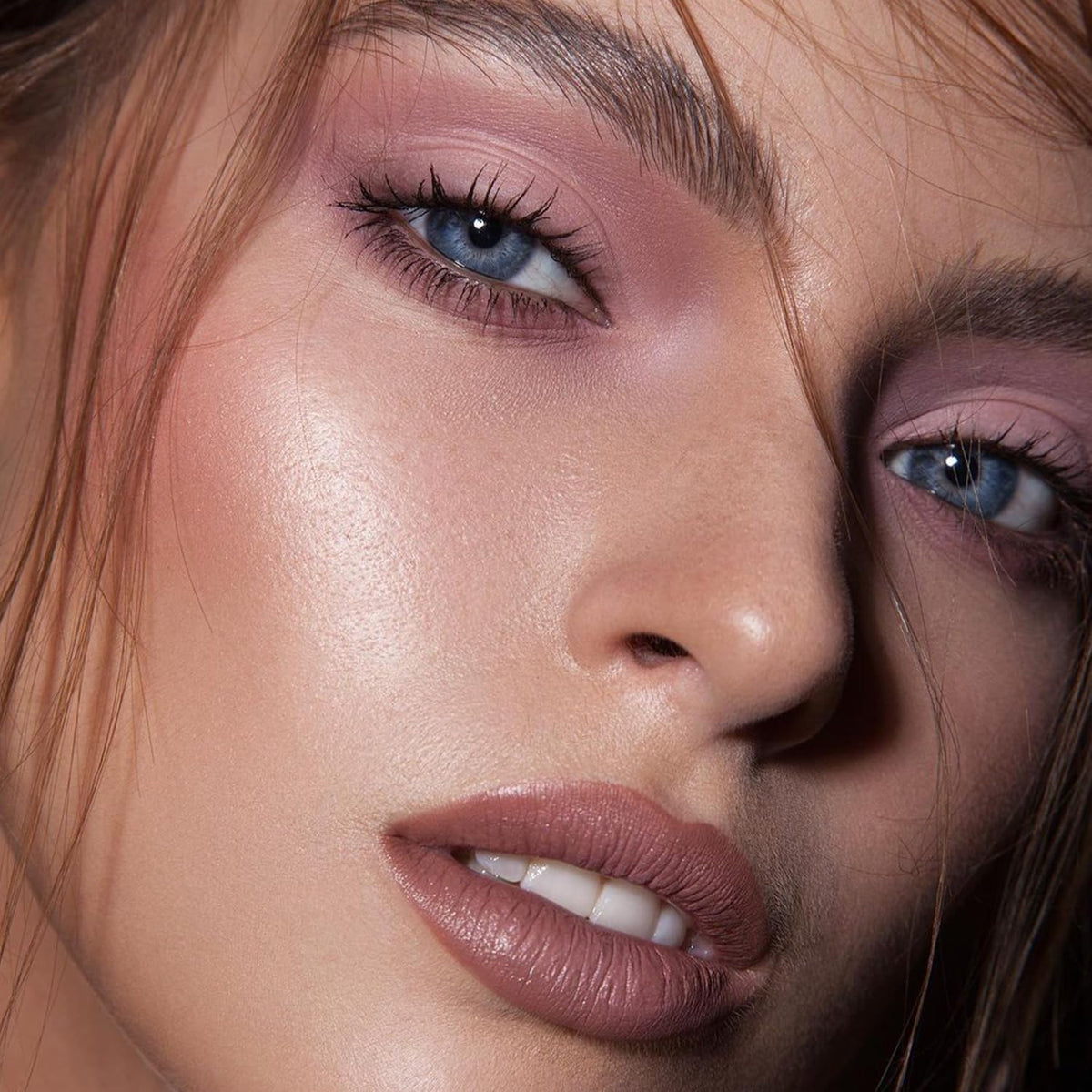 Nudes Series Mini Eyeshadow Palette, Velvety Matte Finish, 6 Nude Taupe & Brown Neutral Eye