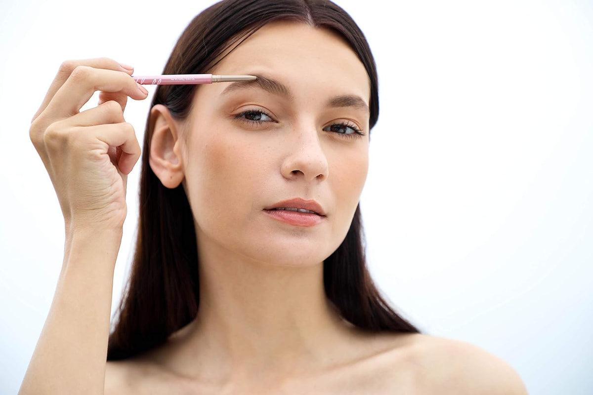 Chella Eyebrow Pencil – Easy-to-Use Brow Definer for Shaping, Filling & Blending – Long-Wear Blonde