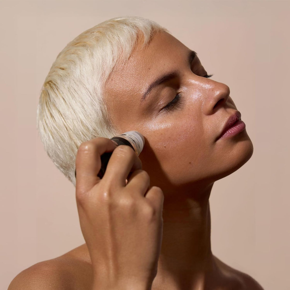 Brightening Serum with Niacinamide, Helps Improve Dark Spots & Skin Glow, Suitable for Sensitive