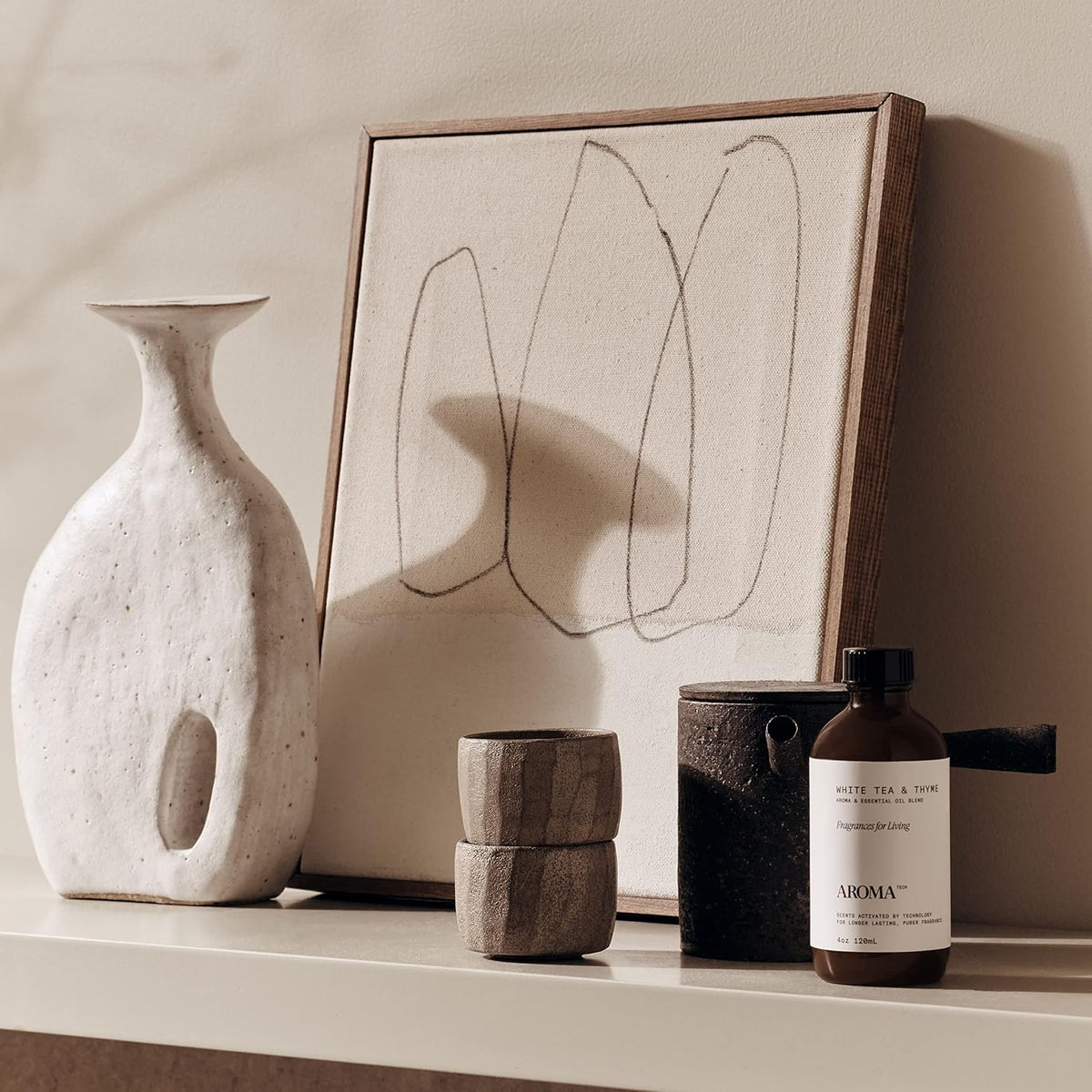 AromaTech The Hotel & White Tea & Thyme Set | Aroma Diffuser Essential Oils Blend of Peach, Red