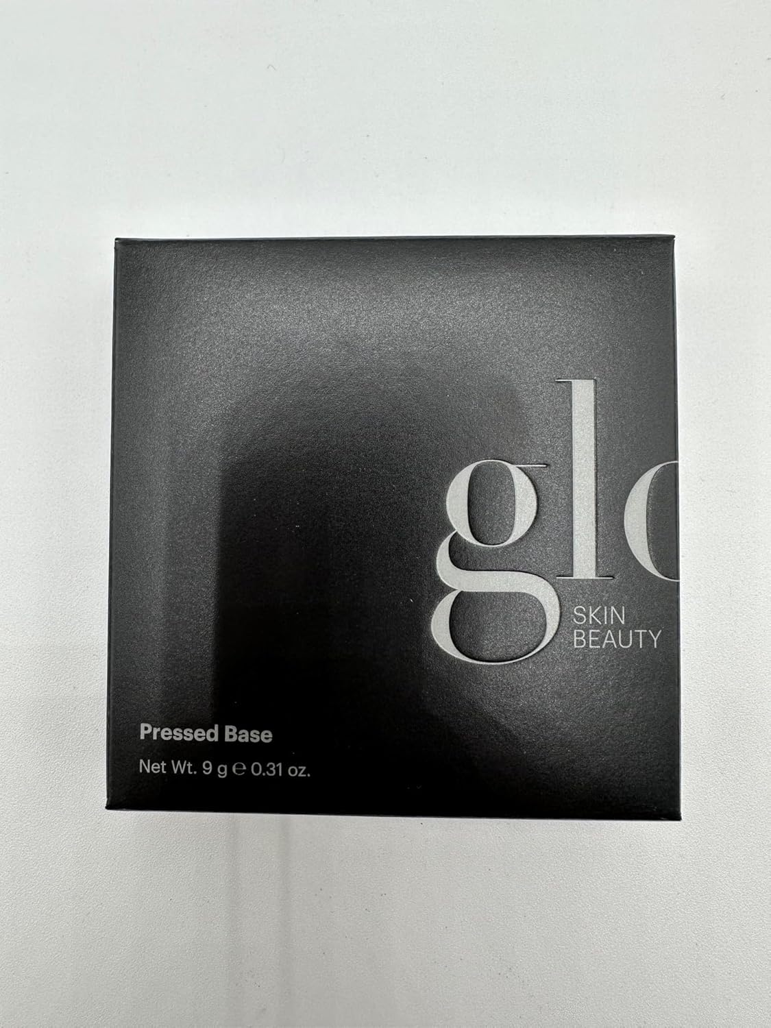 Glo Skin Beauty Pressed Base Powder Foundation Makeup (Golden Medium) - Flawless Coverage for a