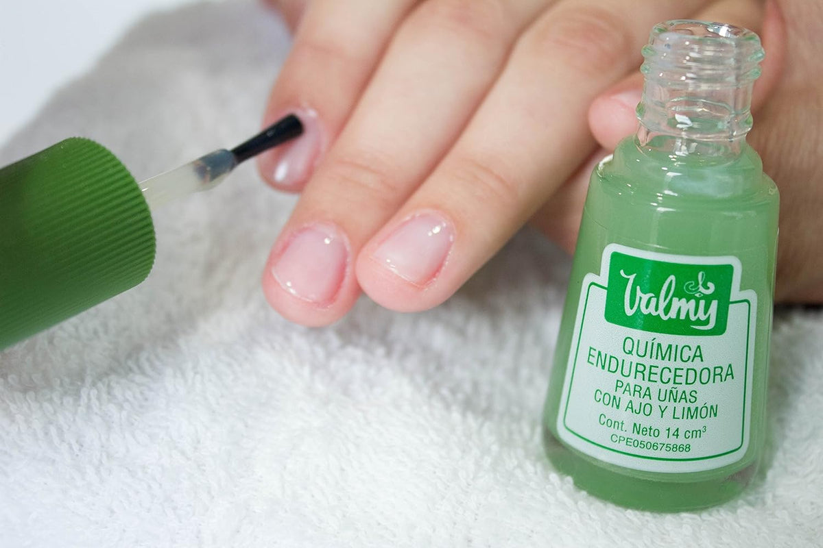 2in1 Garlic & Lemon Nail Hardener & Whitener Base Coat - Nail Strengthener & Growth Treatment