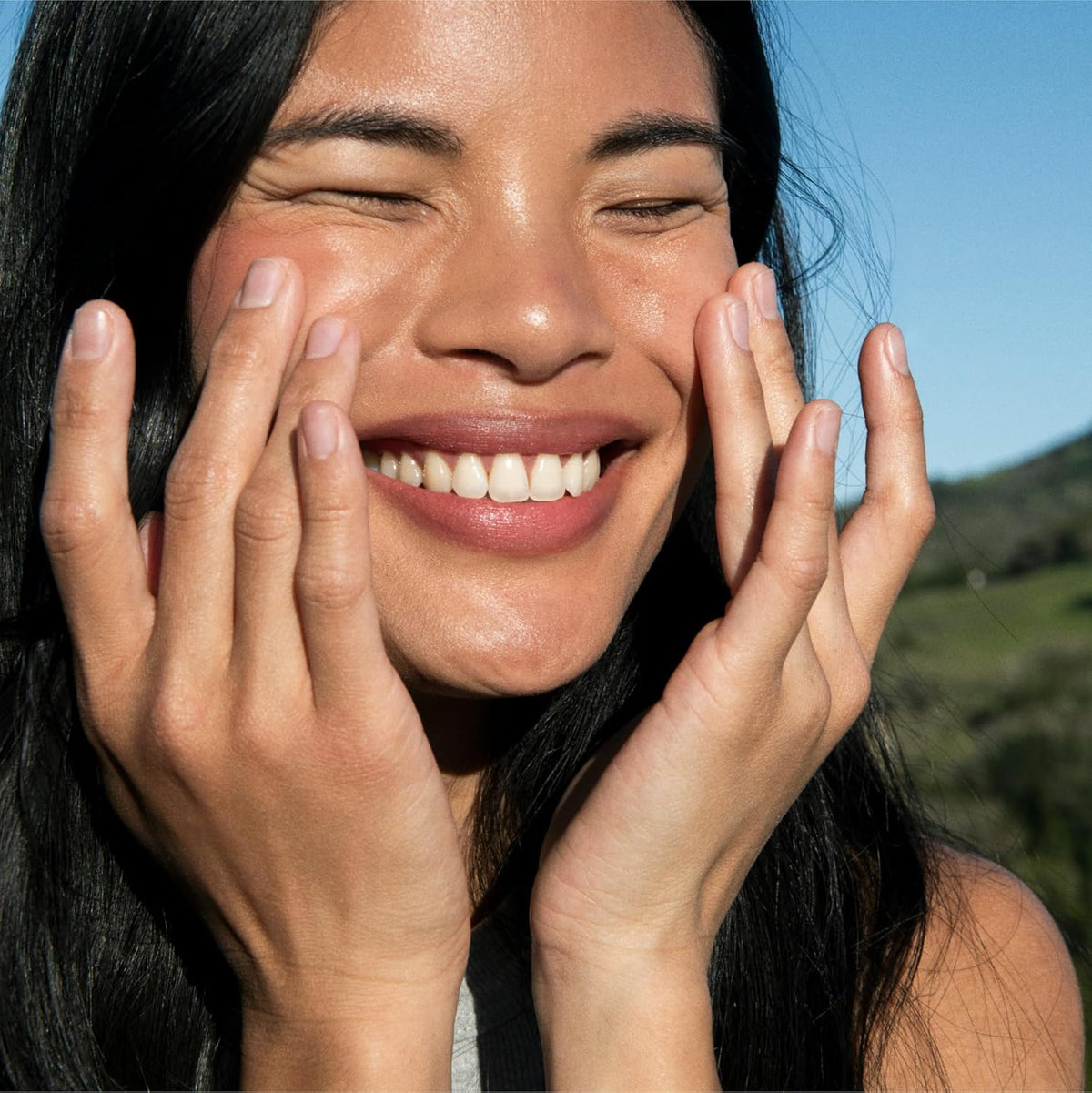 Ursa Major Natural Vitamin C Serum | Brightening Formula Revitalizes Dull Skin and Smooths Skin's